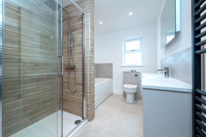 Family bathroom- click for photo gallery